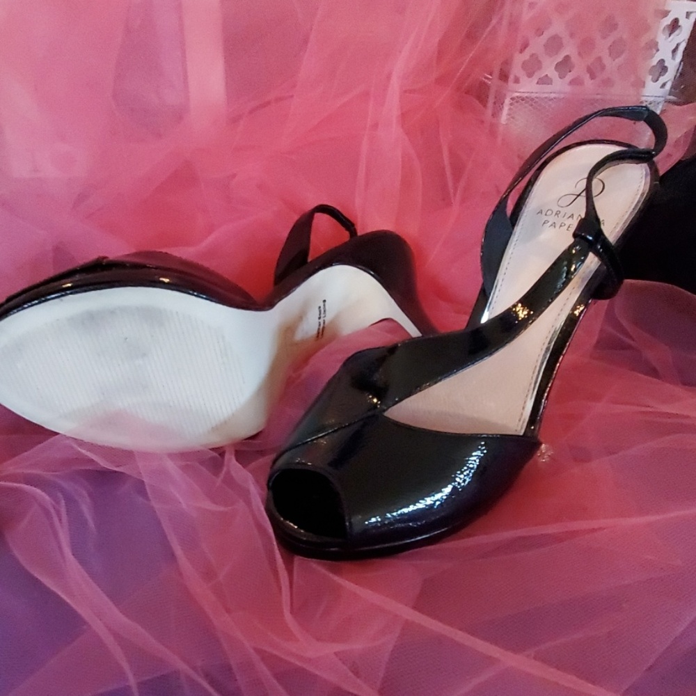 Adrianna Papell retro styl pumps